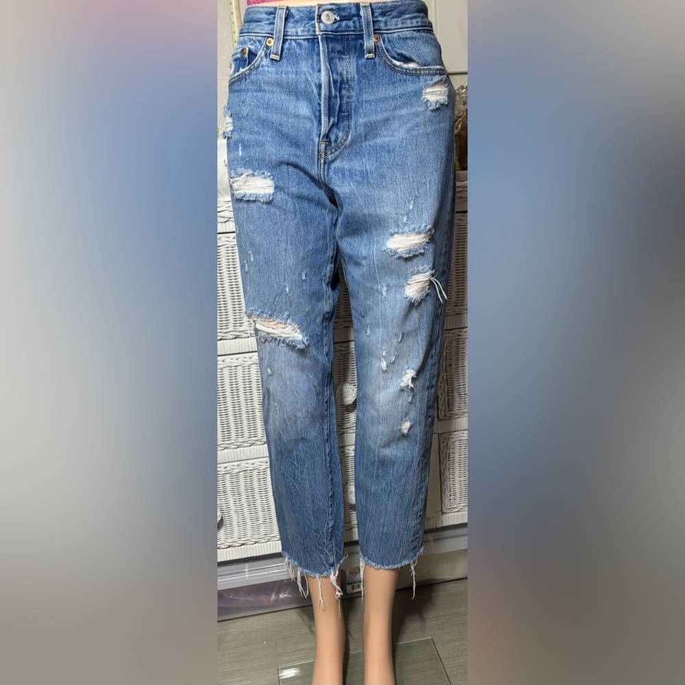 Levi’s Premium Destructed Jeans High Rise Straight Legs all Cotton  Blue Size 27